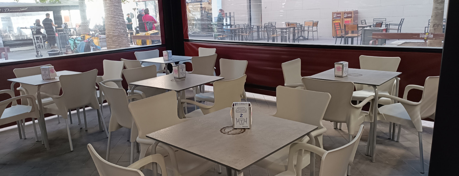 Foto de Heladería Cafetería Snoopy en Murcia - Imagen 5
