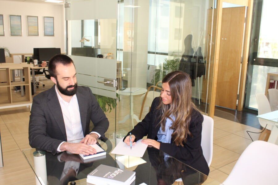 Foto de Ainos Abogados Madrid - Tu Familia, Tu Casa y Tu Coche en Madrid - Imagen 4