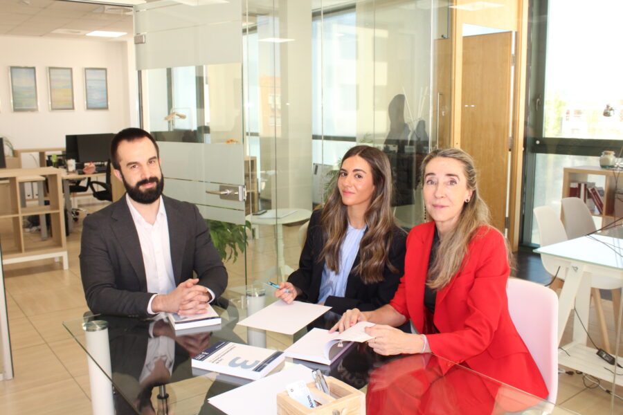 Foto de Ainos Abogados Madrid - Tu Familia, Tu Casa y Tu Coche en Madrid - Imagen 8