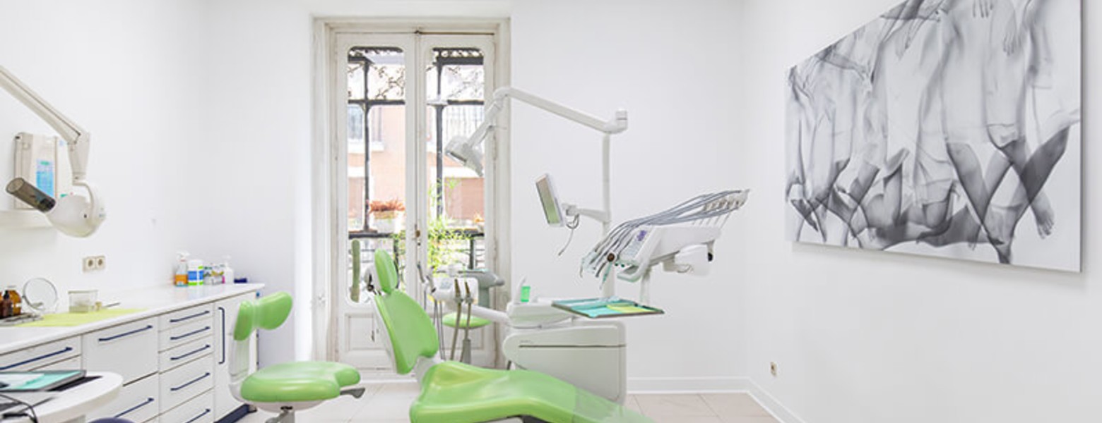 Foto de Clínica Dental Dentis Arts Dra Ruth Garcia Alvarez en Madrid - Imagen 1