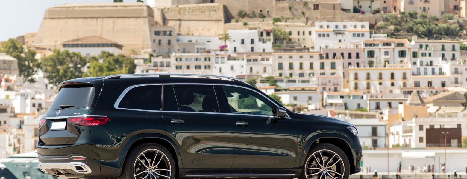 Foto de Ibiza Transfer & Chauffeurs - Ibiza Private Driver en Sant Josep de sa Talaia - Imagen 1