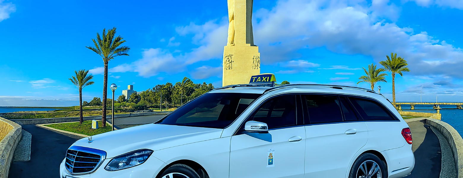 Foto de RADIO TAXI HUELVA| Transfers Huelva, Sevilla, Faro, Málaga en Huelva - Imagen 5