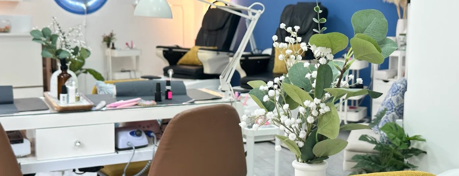 Foto de HERA’S Nails & Lashes - Uñas, cejas y micropigmentación Valencia en Valencia - Imagen 5