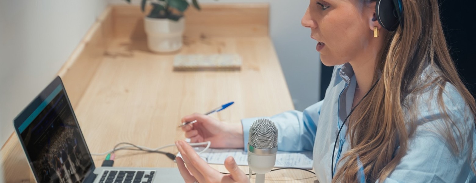 Foto de Traducción simultánea | GASCÓN INTERPRETING en Zaragoza - Imagen 2