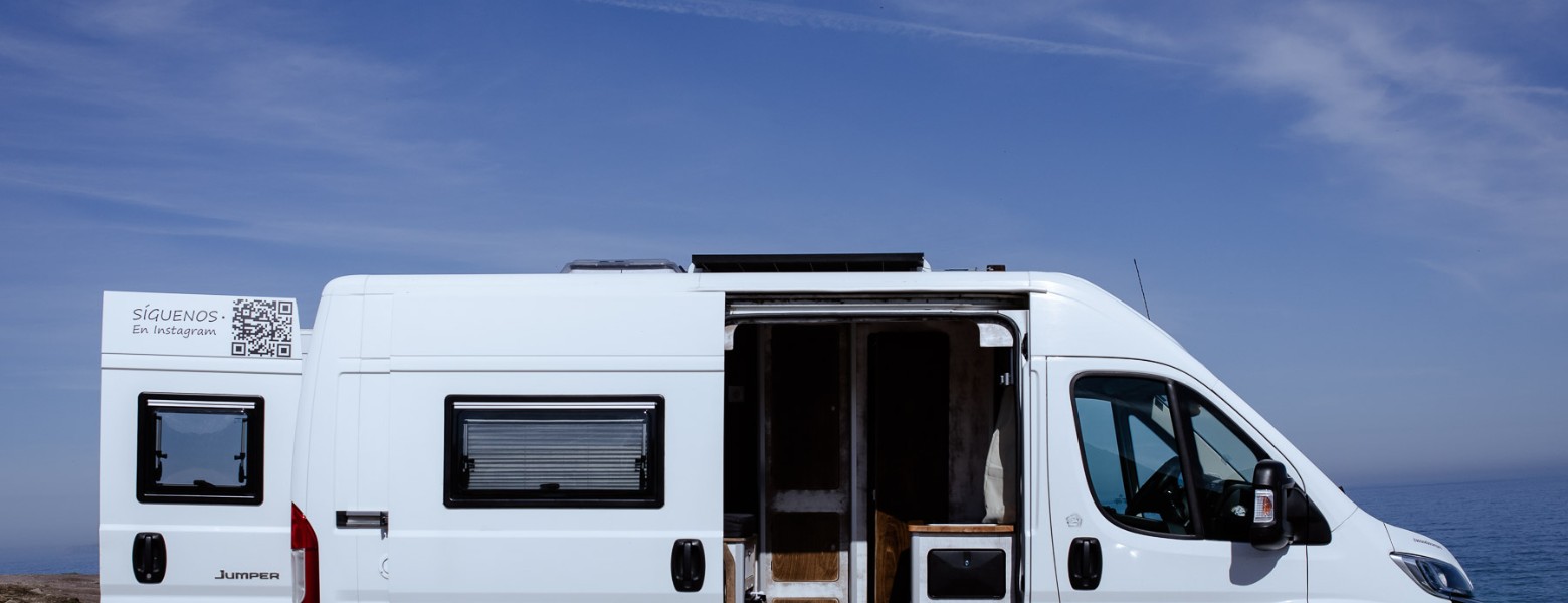 Foto de As Caselas Camper🔹Alquiler Autocaravanas Coruña🔹Galicia en A Coruña - Imagen 2