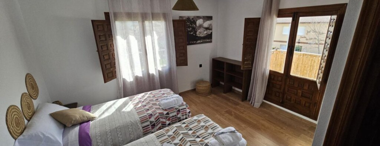 Foto de Hostal AlTajo en Peralejos de las Truchas - Imagen 1