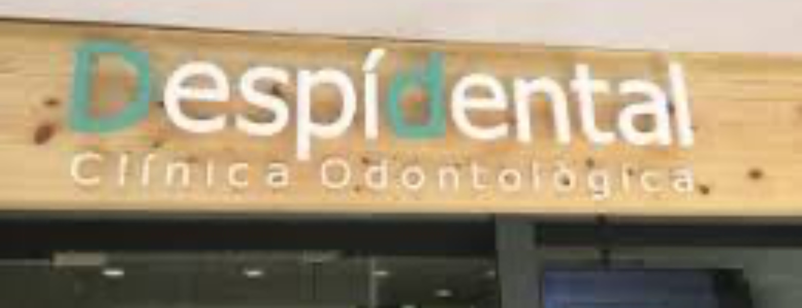 Foto de DESPIDENTAL en Sant Joan Despí - Imagen 5