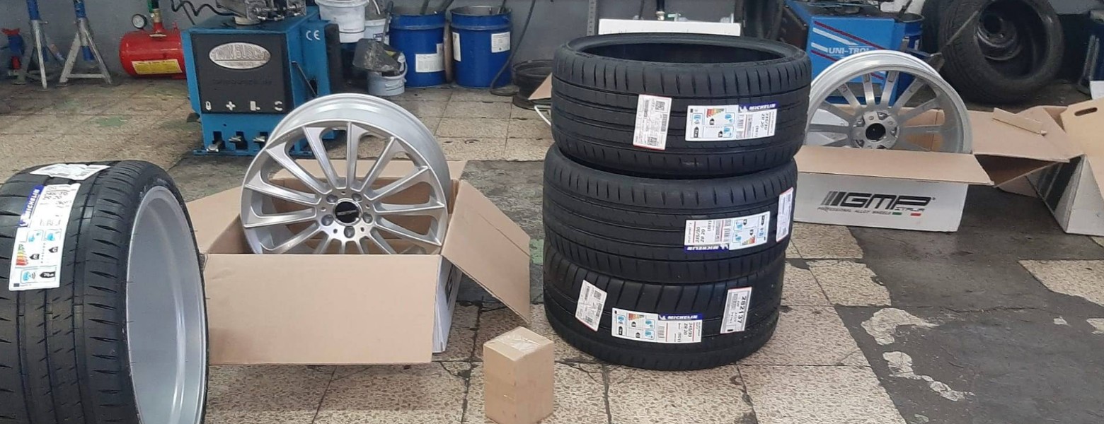 Foto de Taller Mecánica Rápida Benya en Rubí - Imagen 5