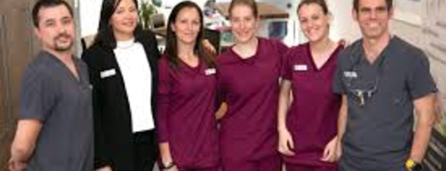 Foto de Clínica Dental Galindo en L'Hospitalet de Llobregat - Imagen 1