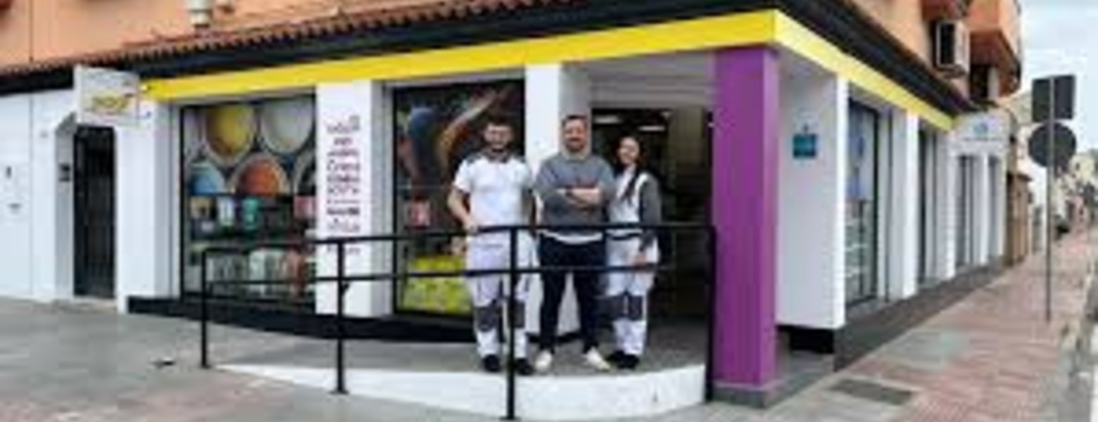 Foto de Pinturas JFM | Tienda de Pintura, Ferretería y Servicios Profesionales en La Línea en Benalup-Casas Viejas - Imagen 4