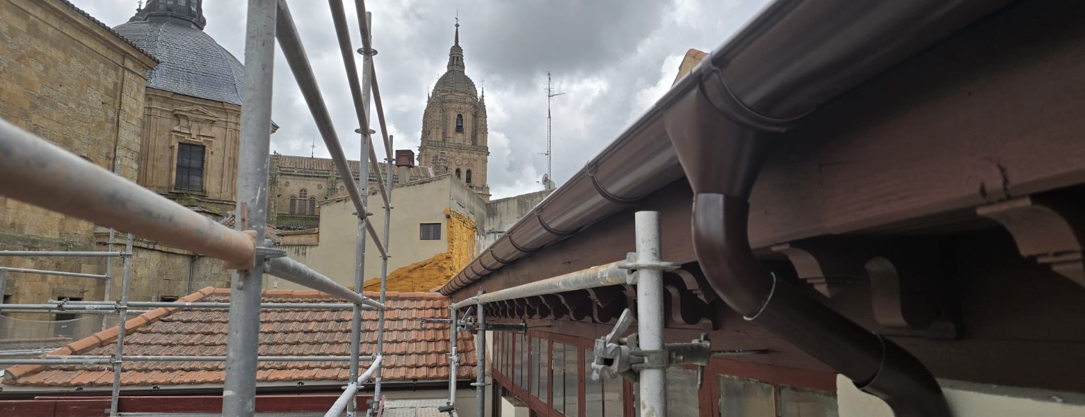 Foto de Canalones, aislamientos y revestimientos - RC Helmántica en Salamanca - Imagen 2