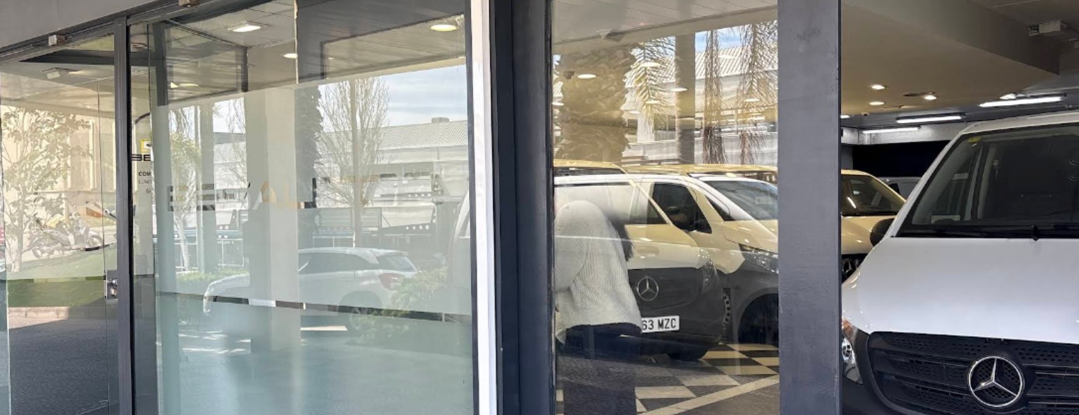 Foto de BESAUTOS - Venta de furgonets en Badalona - Imagen 9