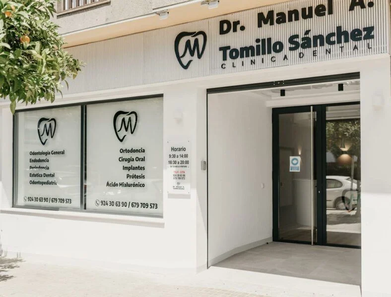 Clínica Dental Dr. Manuel Tomillo