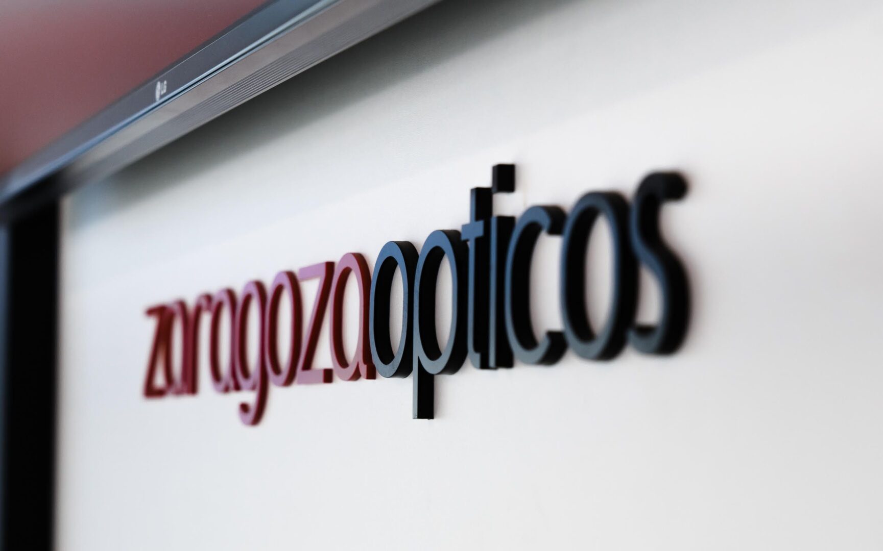 Foto de Zaragoza Ópticos en Zaragoza - Imagen 1
